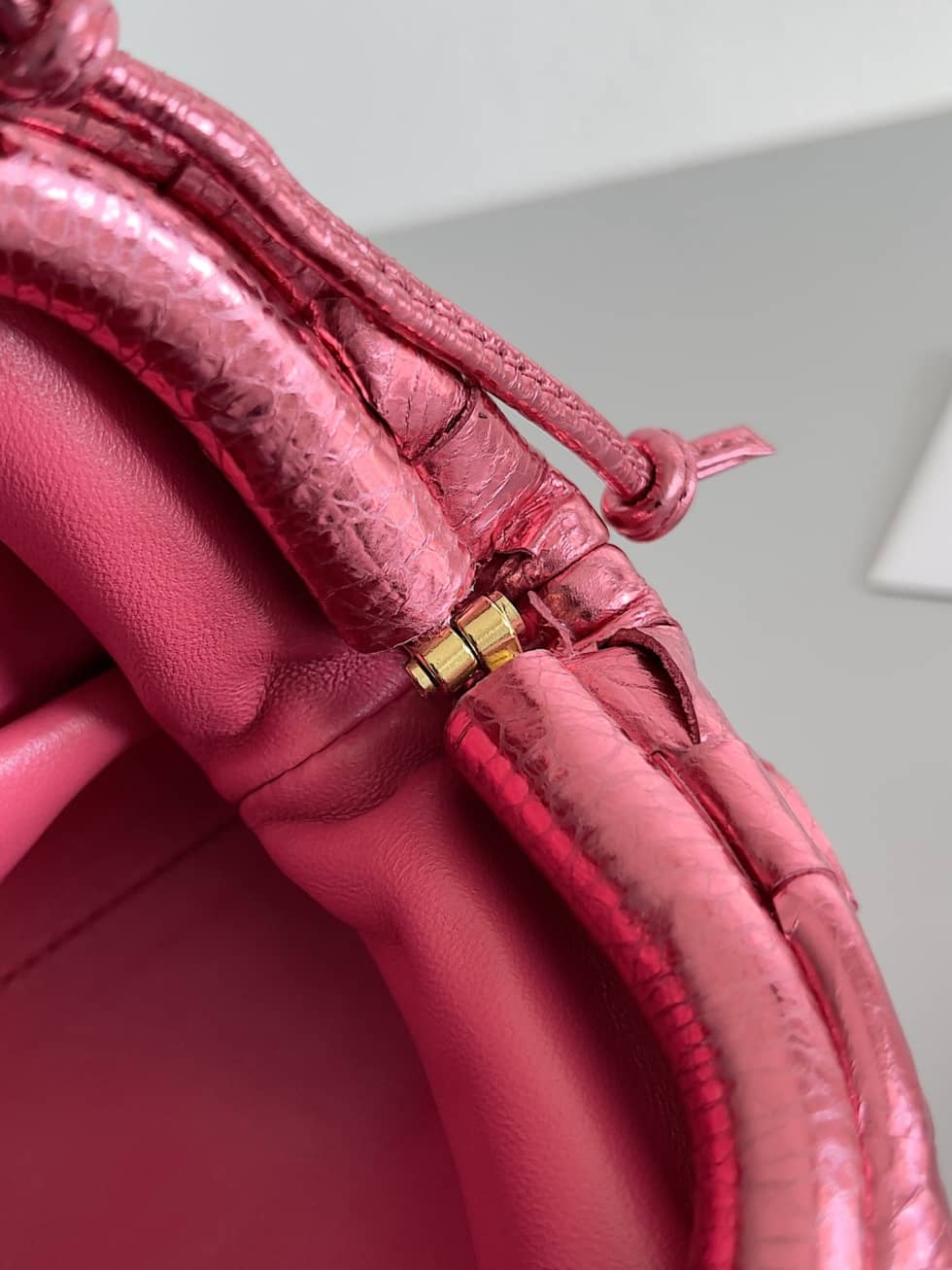 Replica Bottega Veneta Intrecciato Leather Mini The Pouch Bag_4_145708 Replica Bottega Veneta Intrecciato Leather Mini The Pouch Bag