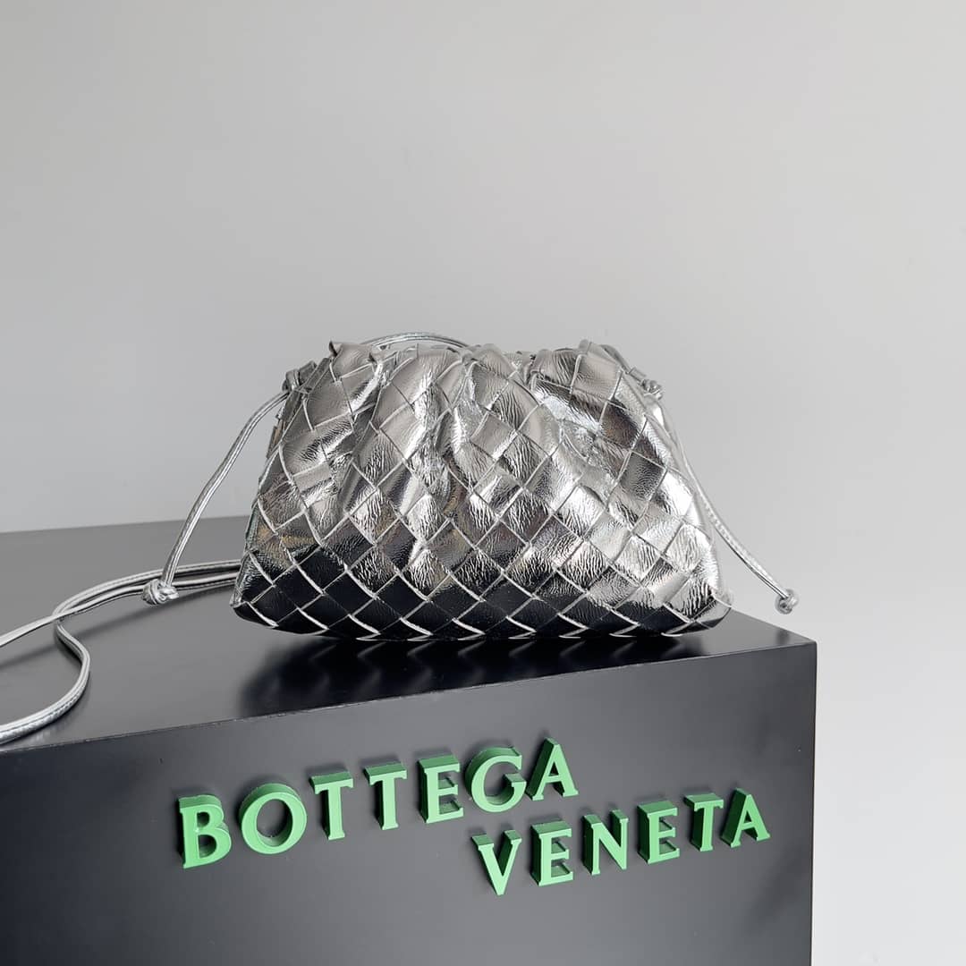 Replica Bottega Veneta Intrecciato Leather Mini The Pouch Bag_10_145688 Replica Bottega Veneta Intrecciato Leather Mini The Pouch Bag