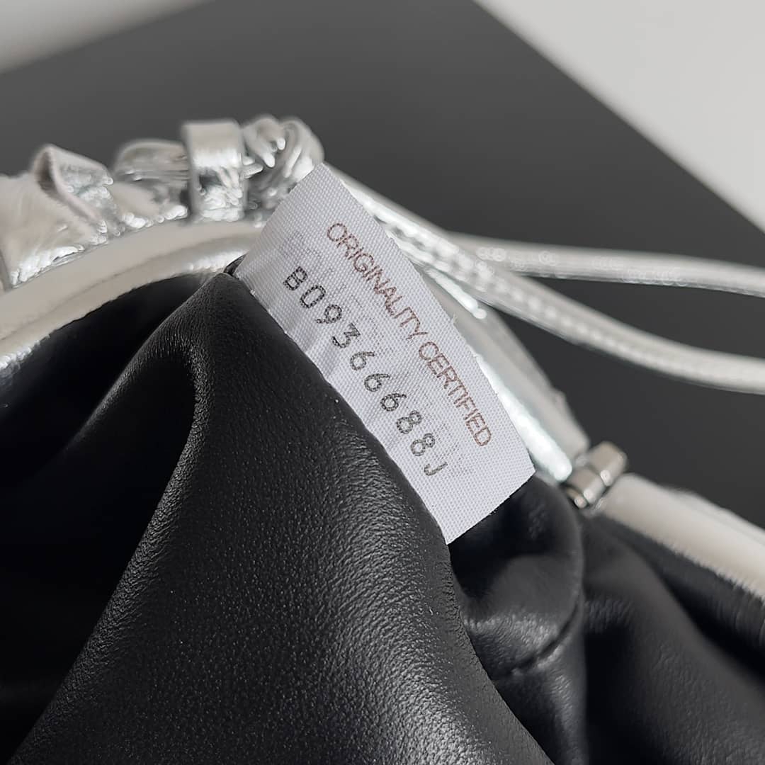 Replica Bottega Veneta Intrecciato Leather Mini The Pouch Bag_5_145688 Replica Bottega Veneta Intrecciato Leather Mini The Pouch Bag