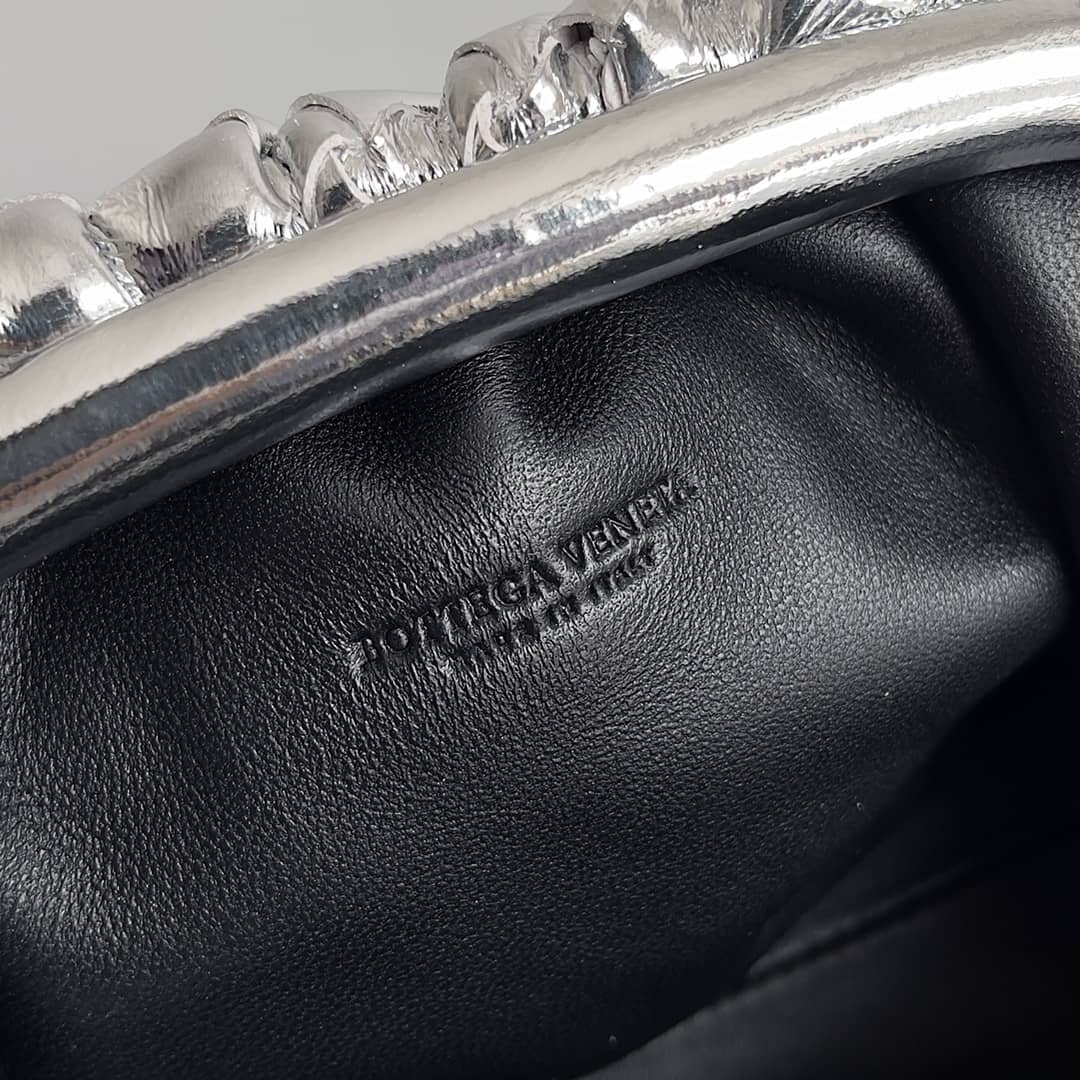 Replica Bottega Veneta Intrecciato Leather Mini The Pouch Bag_6_145688 Replica Bottega Veneta Intrecciato Leather Mini The Pouch Bag
