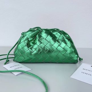 Replica Bottega Veneta Intrecciato Leather Mini The Pouch Bag
