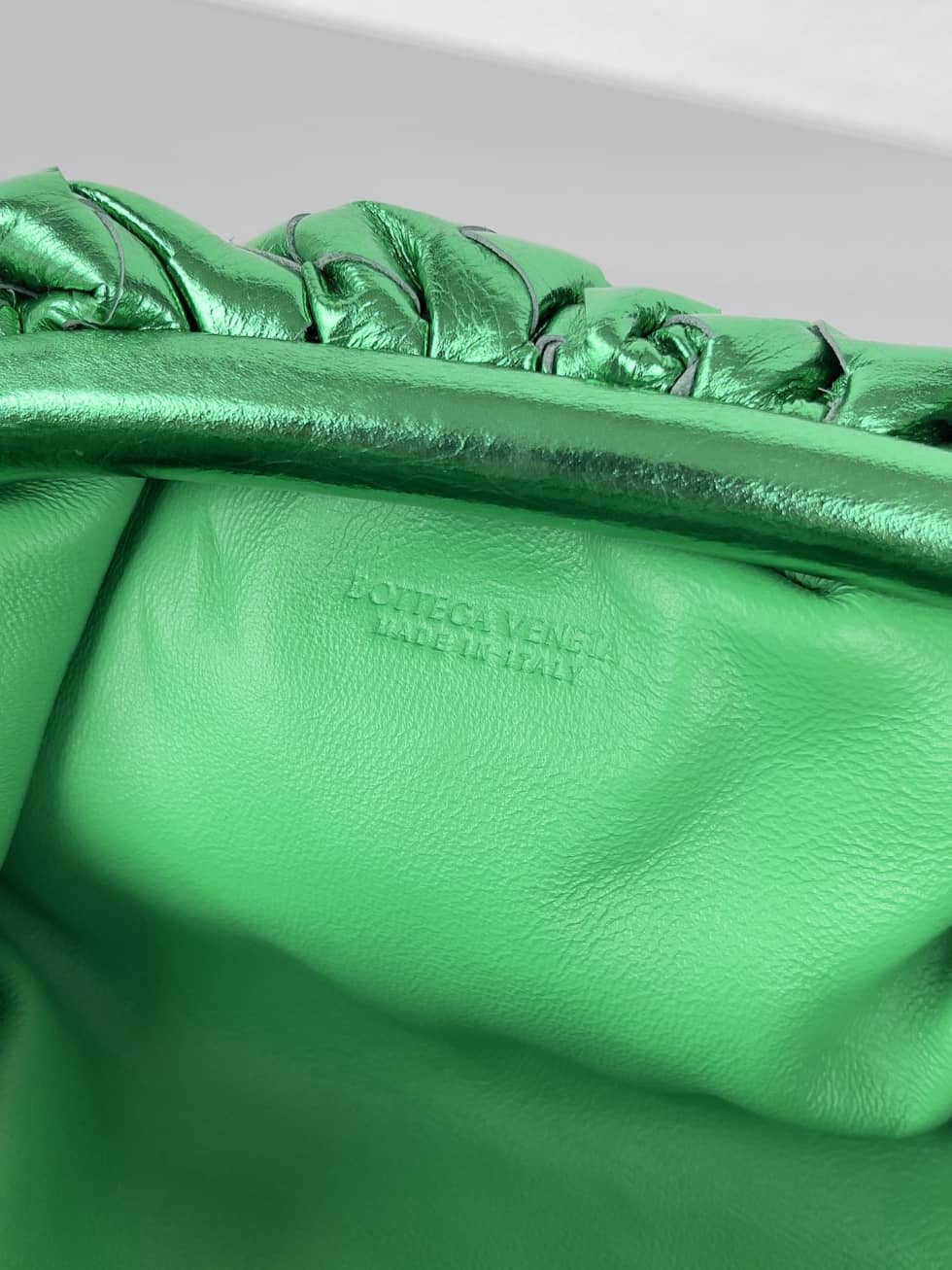 Replica Bottega Veneta Intrecciato Leather Mini The Pouch Bag_4_145698 Replica Bottega Veneta Intrecciato Leather Mini The Pouch Bag
