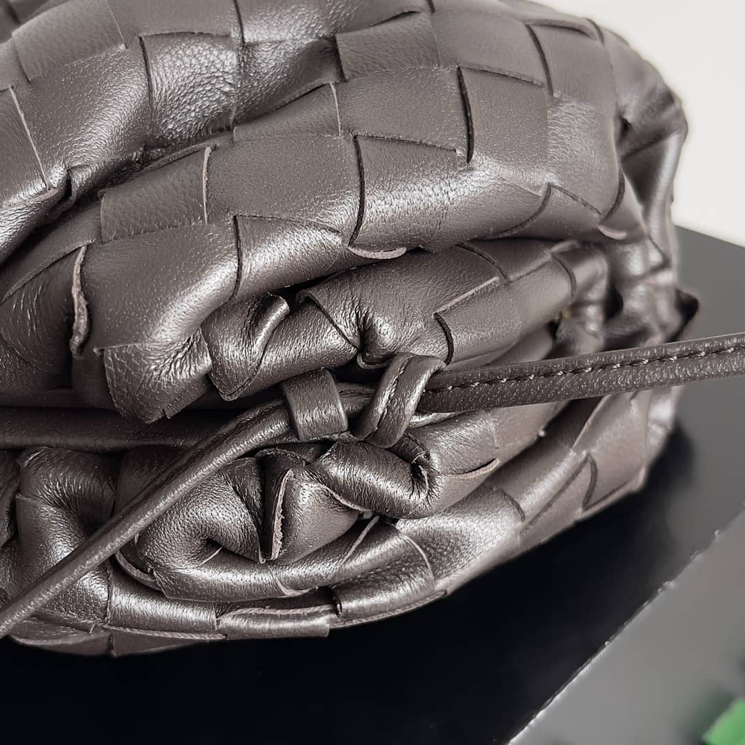 Replica Bottega Veneta Intrecciato Leather Mini The Pouch Bag_6_145938 Replica Bottega Veneta Intrecciato Leather Mini The Pouch Bag