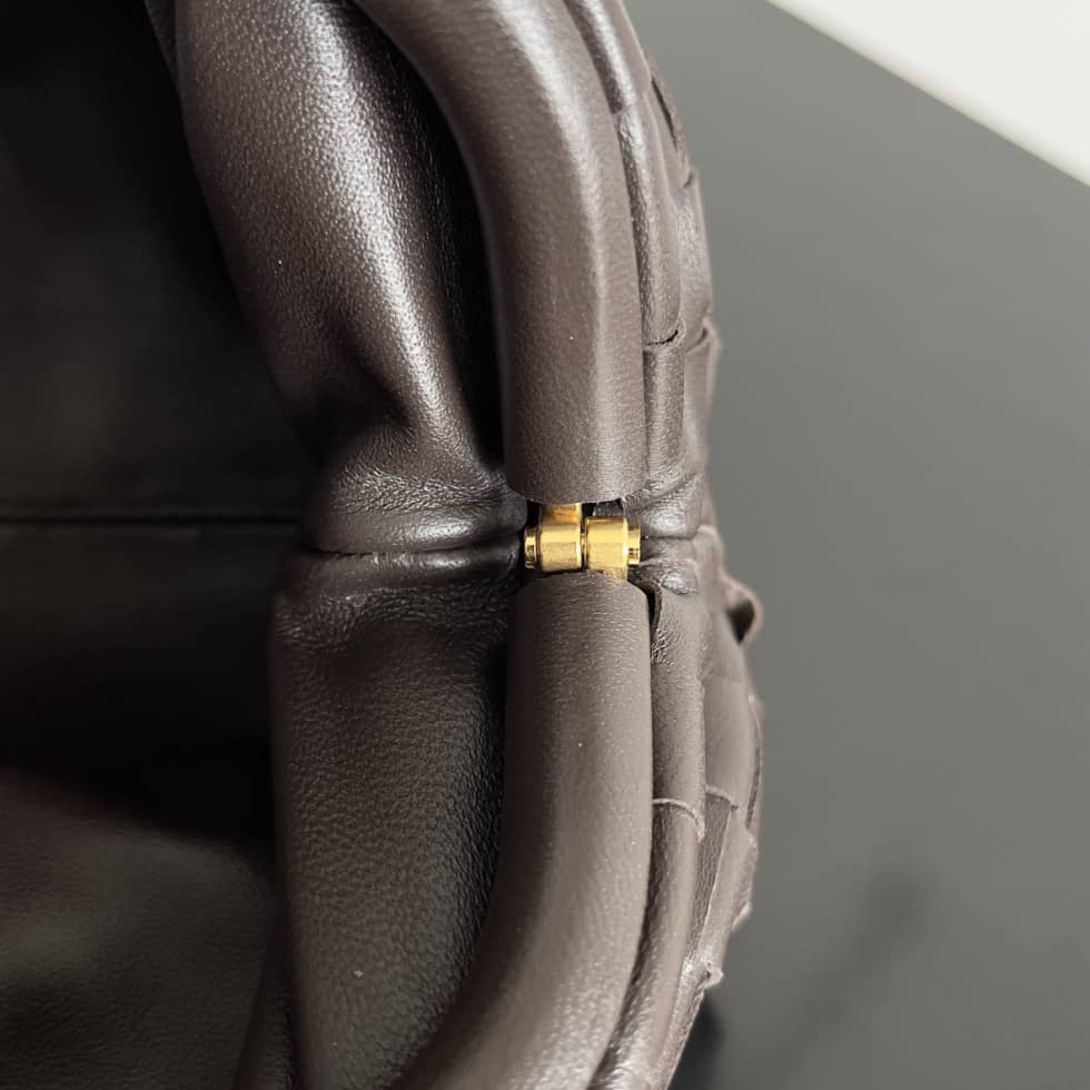 Replica Bottega Veneta Intrecciato Leather Mini The Pouch Bag_7_145938 Replica Bottega Veneta Intrecciato Leather Mini The Pouch Bag