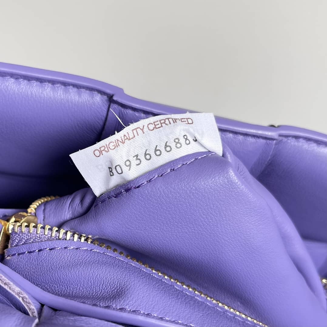 Replica Bottega Veneta Padded Cassette Crossbody Bag_4_146058 Replica Bottega Veneta Padded Cassette Crossbody Bag