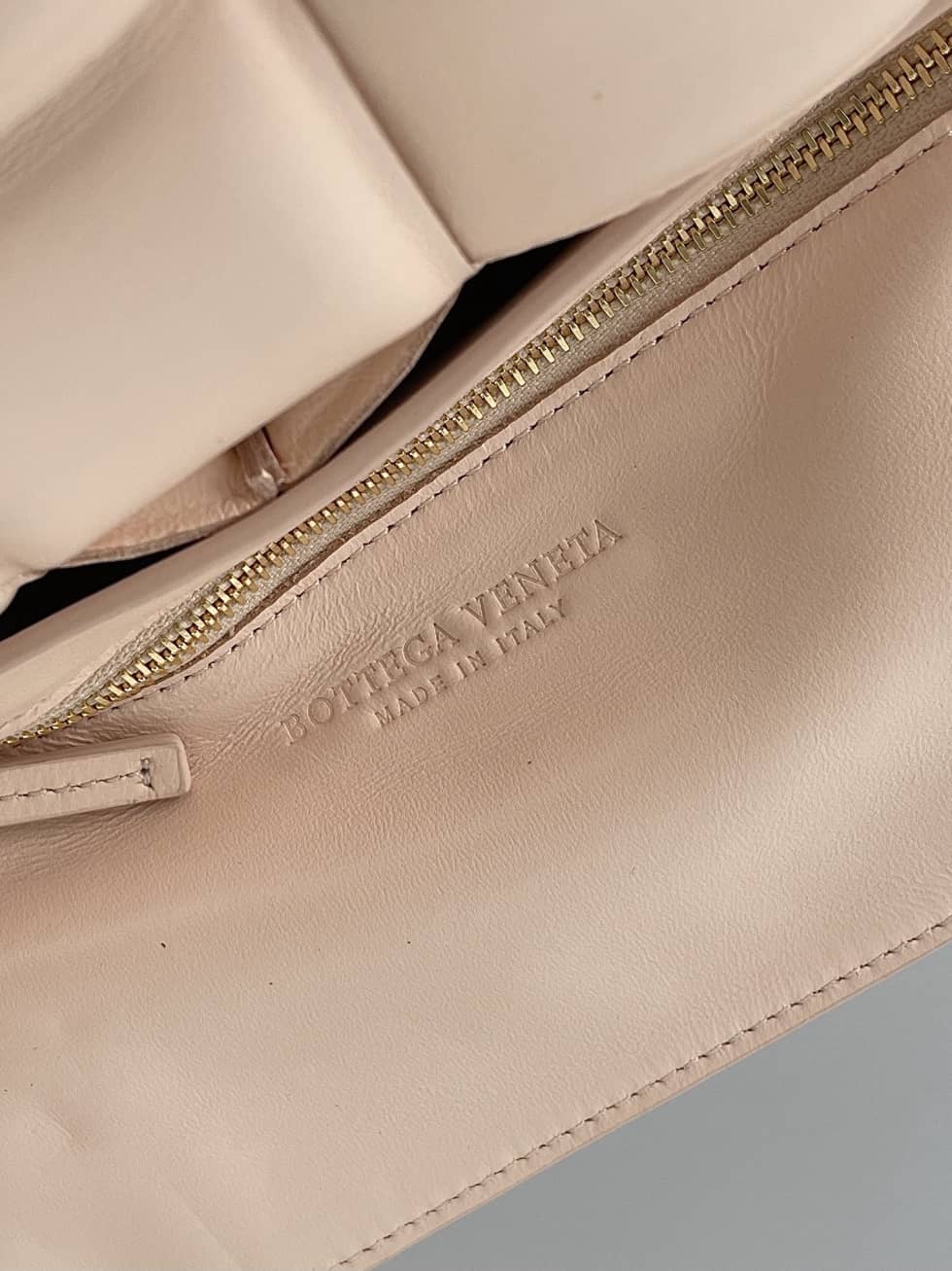 Replica Bottega Veneta Padded Cassette Crossbody Bag_6_146148 Replica Bottega Veneta Padded Cassette Crossbody Bag