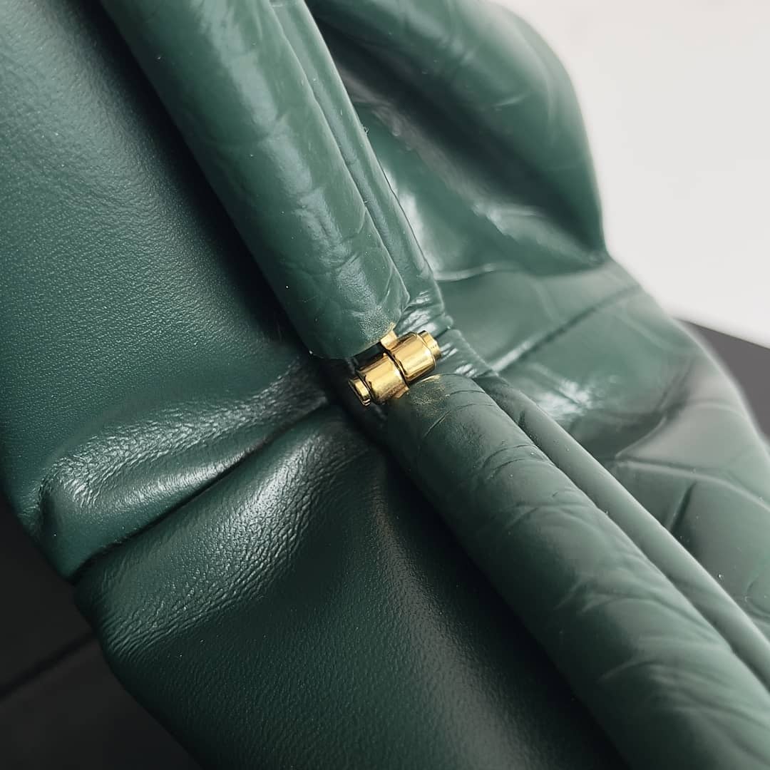 Replica Bottega Veneta Leather The Pouch Clutch_4_146448 Replica Bottega Veneta Leather The Pouch Clutch