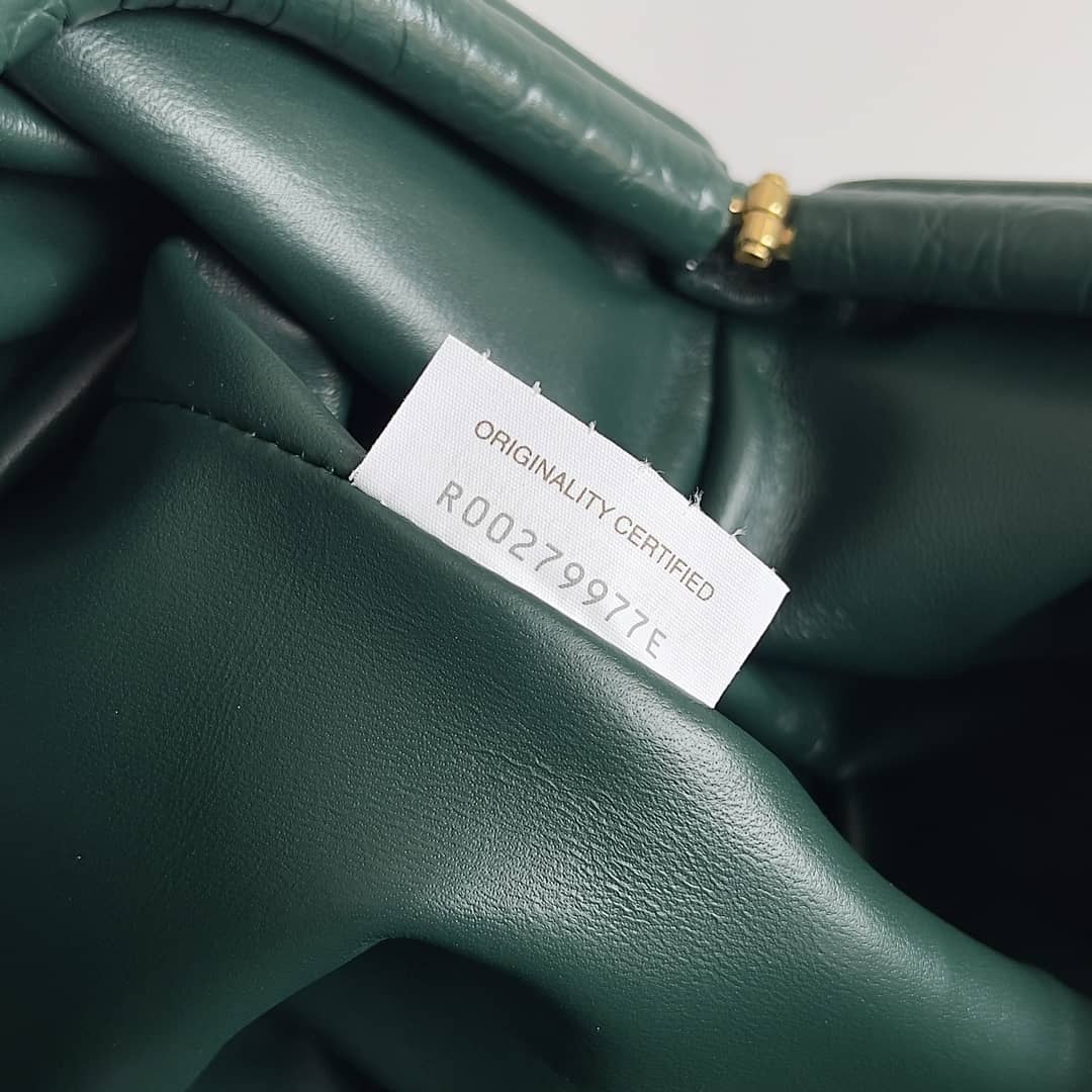 Replica Bottega Veneta Leather The Pouch Clutch_5_146448 Replica Bottega Veneta Leather The Pouch Clutch