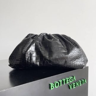 Replica Bottega Veneta Leather The Pouch Clutch