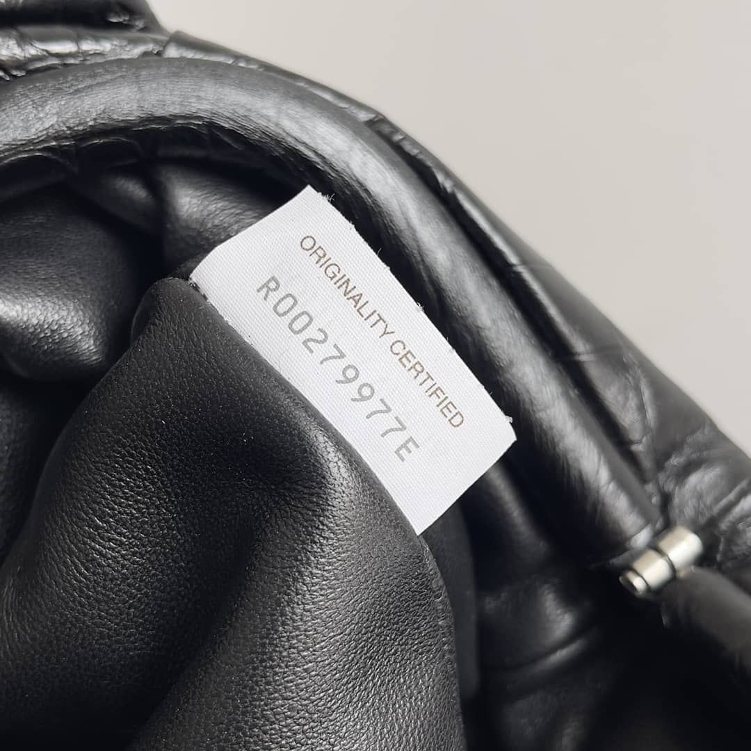 Replica Bottega Veneta Leather The Pouch Clutch_7_146458 Replica Bottega Veneta Leather The Pouch Clutch