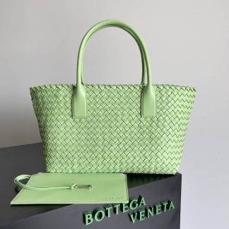 Replica Bottega Veneta Cabat Medium Intrecciato Tote Bag
