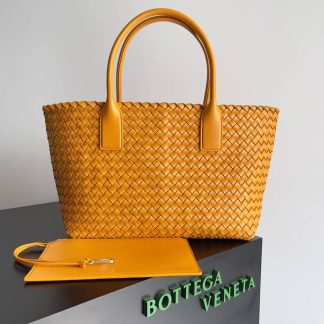 Replica Bottega Veneta Cabat Medium Intrecciato Tote Bag