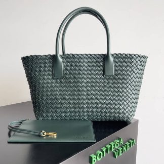 Replica Bottega Veneta Cabat Medium Intrecciato Tote Bag