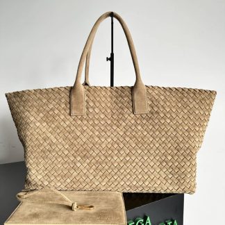 Replica Bottega Veneta Cabat Large Intrecciato Tote Bag