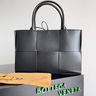 Replica Bottega Veneta Arco intrecciato leather tote Bag
