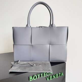 Replica Bottega Veneta Arco intrecciato leather tote Bag