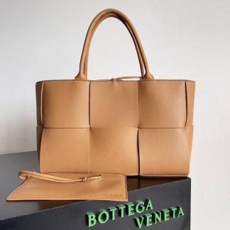 Replica Bottega Veneta Arco intrecciato leather tote Bag